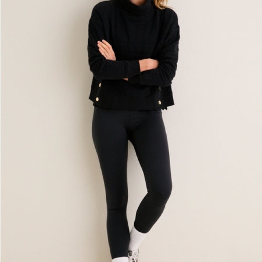 Tuckernuck Black Quilted Wright Funnel Neck Pullover Sweatshirt - Picture 3 of 10
